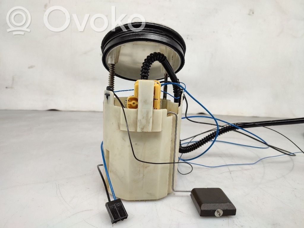 Mercedes-Benz CLS C219 Sensor de nivel de combustible 