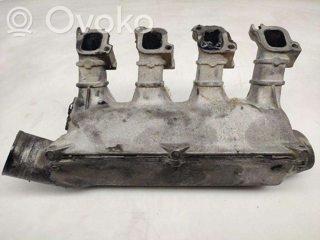 Opel Corsa B Colector de admisión 