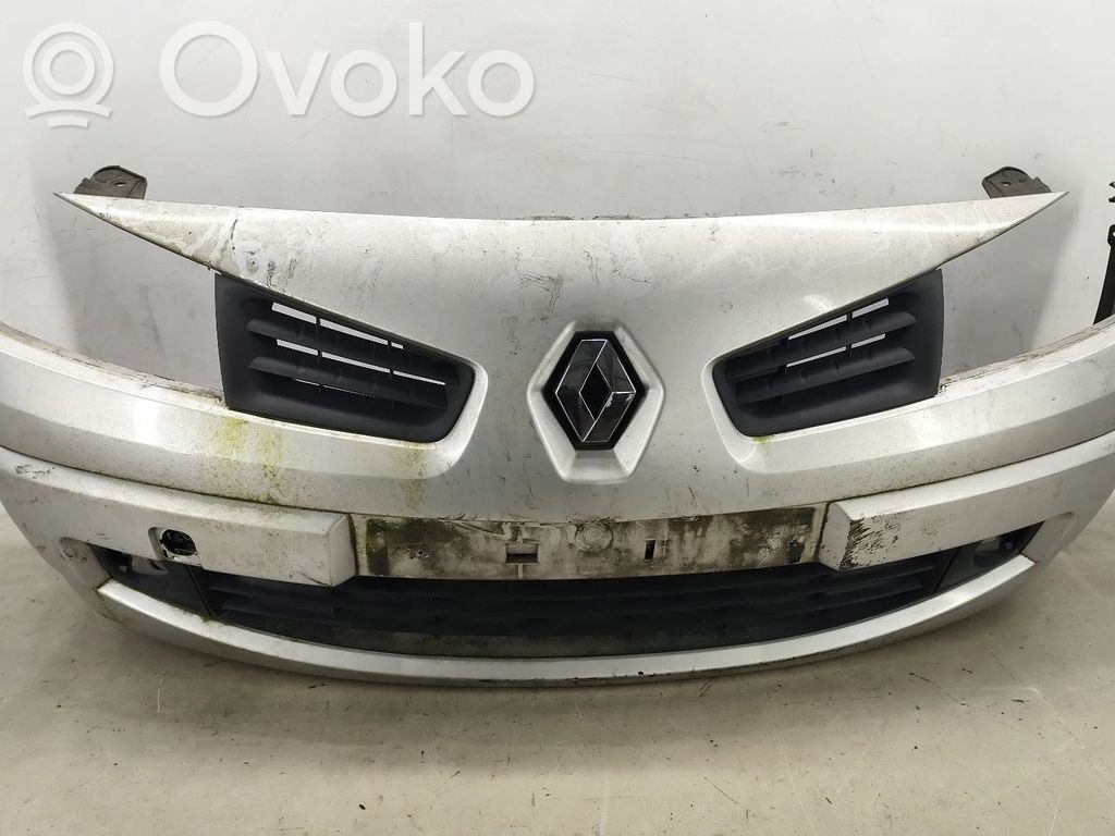 Renault Megane II Paraurti anteriore 