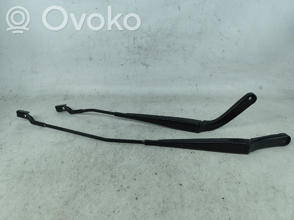 Brazo del limpiaparabrisas delantero   5FB955410A,5FB955409A