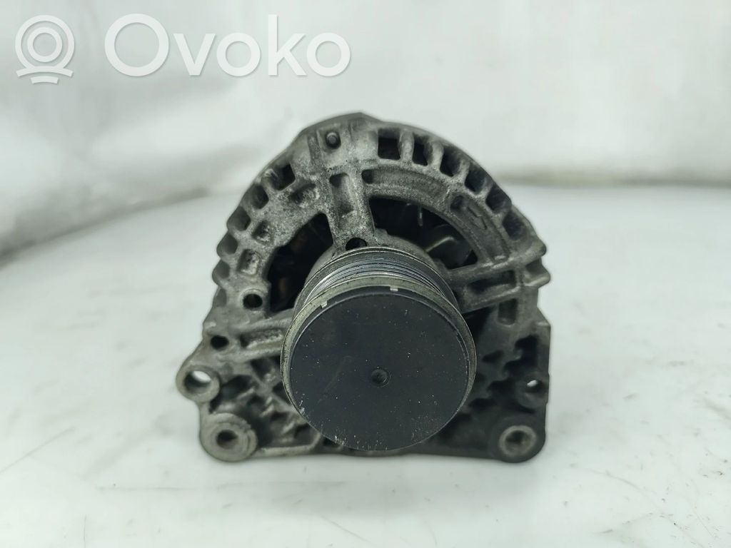 Volkswagen Golf IV Generatore/alternatore 