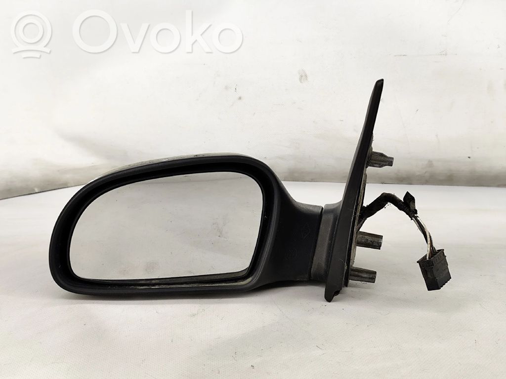 Citroen Saxo Front door electric wing mirror 