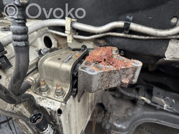 Suport tampon motor   DIREITO,1358088080,DRT