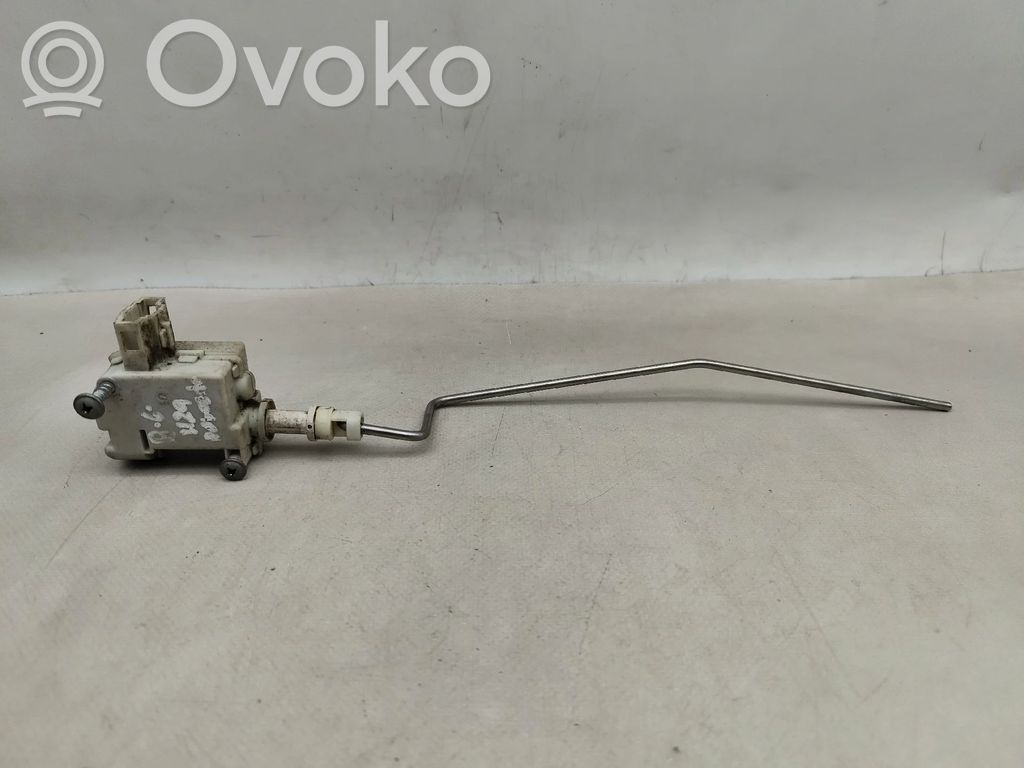 Volkswagen PASSAT B7 Moteur de verrouillage trappe à essence