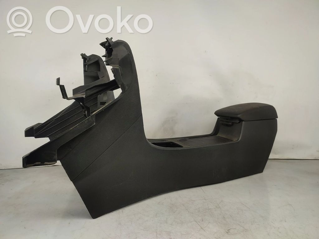 Mazda 3 I Center console 