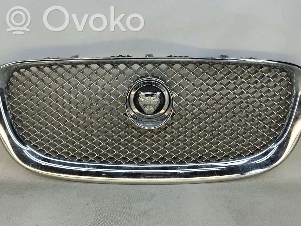 Jaguar XF X250 Griglia anteriore 