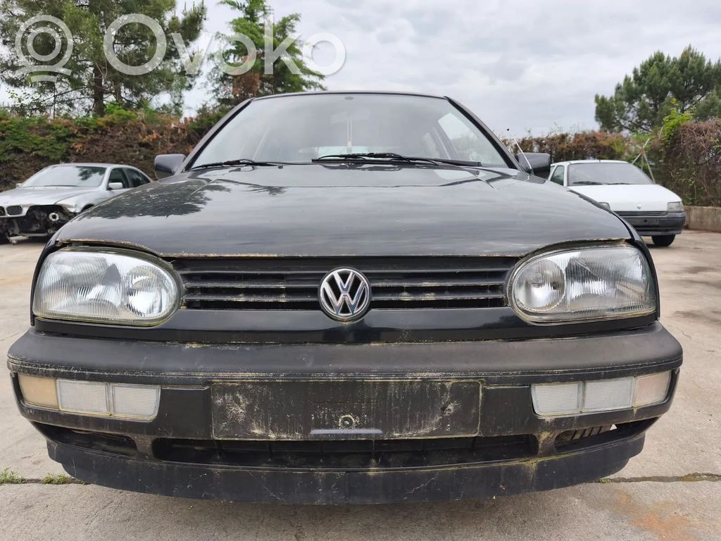 Volkswagen Golf III Parachoques delantero 