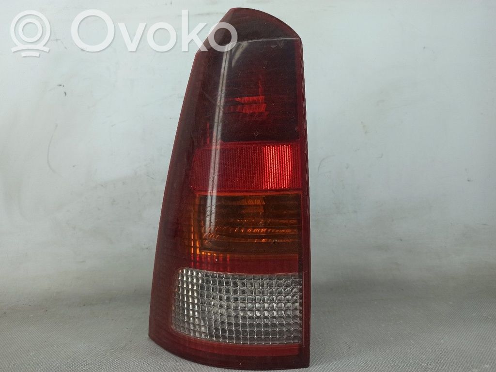 Tailgate rear/tail lights