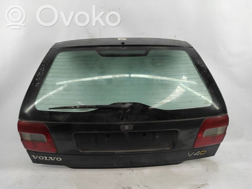 Tailgate/trunk/boot lid   FAROLIM,DIREITO,DRT,ESQ,REFLECTORCENTRAL,REFLETOR