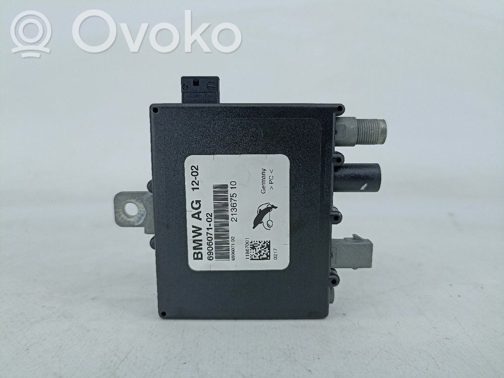 Variklio valdymo blokas   AMPLIFICADORANTENA,21367510,3PINOS,690607102