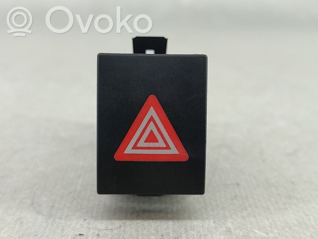 Volkswagen Polo IV 9N3 Przycisk świateł awaryjnych 