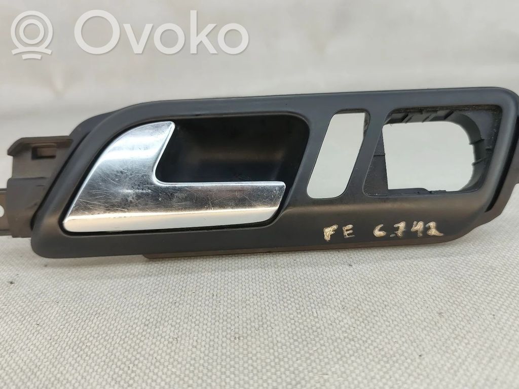Volkswagen Polo IV 9N3 Klamka wewnętrzna drzwi przednich 
