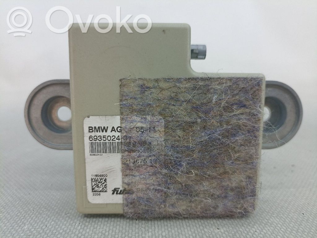 BMW 5 F10 F11 Engine control unit/module 