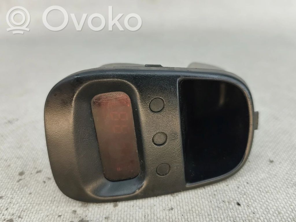 Hyundai H-1, Starex, Satellite Horloge 