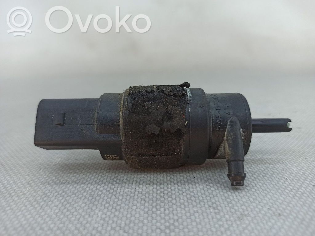 Audi A5 8T 8F Pompe de lave-glace de pare-brise