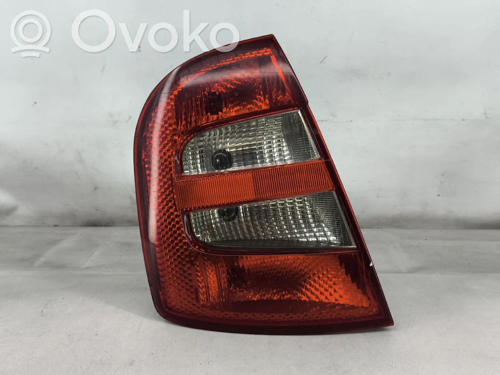 Skoda Fabia Mk1 (6Y) Lampy tylnej klapy bagażnika 