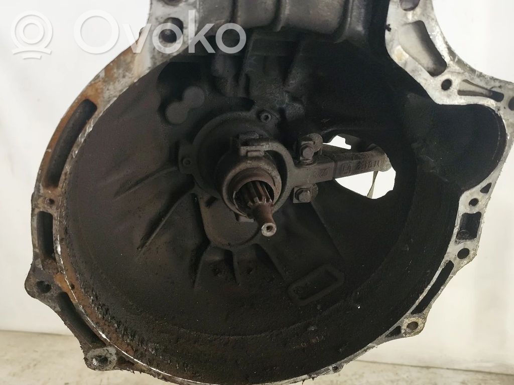 Iveco Daily 3rd gen Cutie viteze manuală cu 5 trepte 
