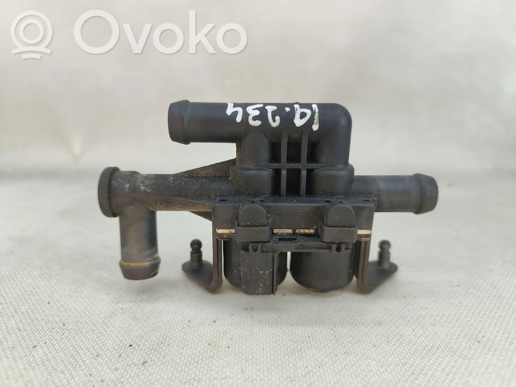 BMW 5 F10 F11 Supapă control încălzitor lichid răcire 