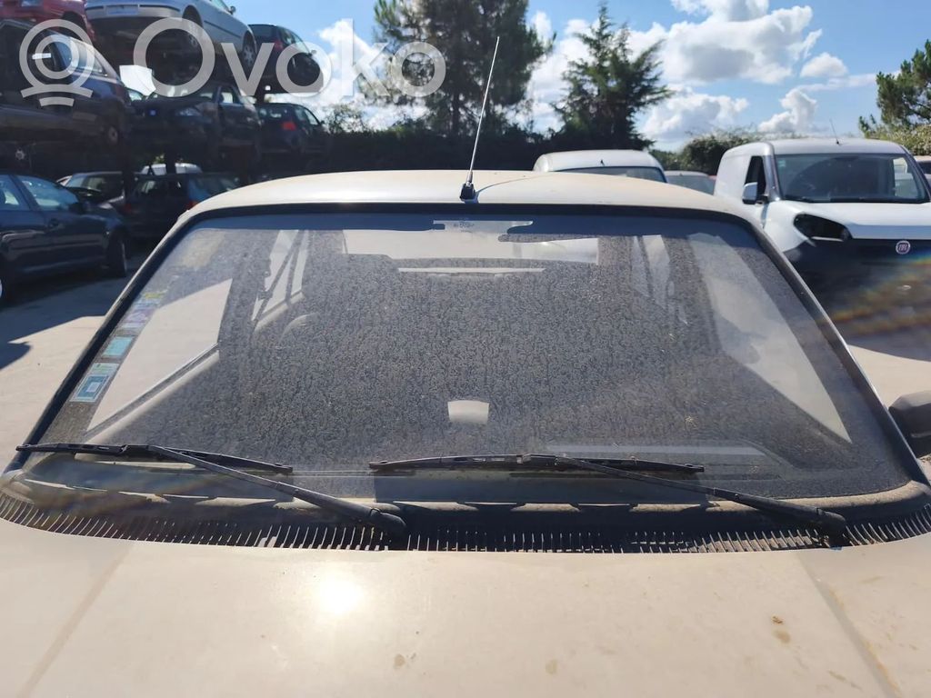 Peugeot 305 Pare-brise vitre avant