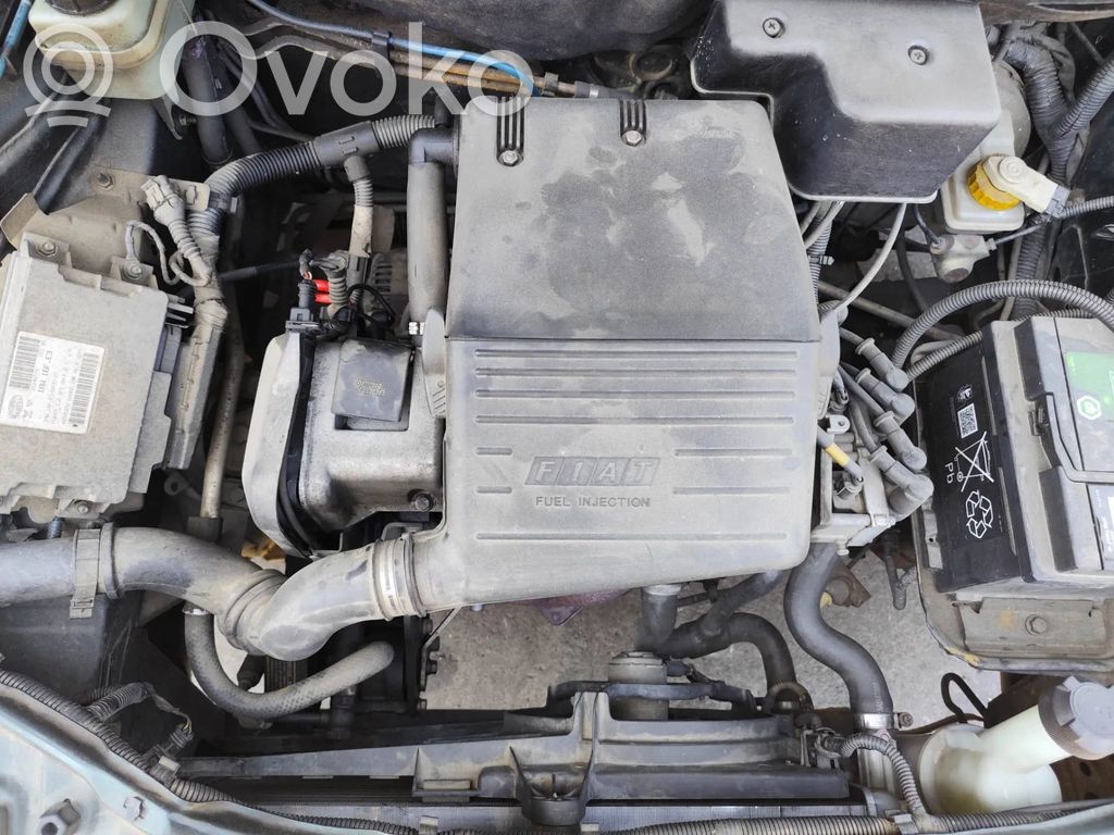 Moottori   176B4000