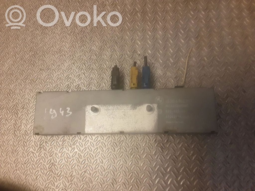Pystyantennivahvistin   6912817