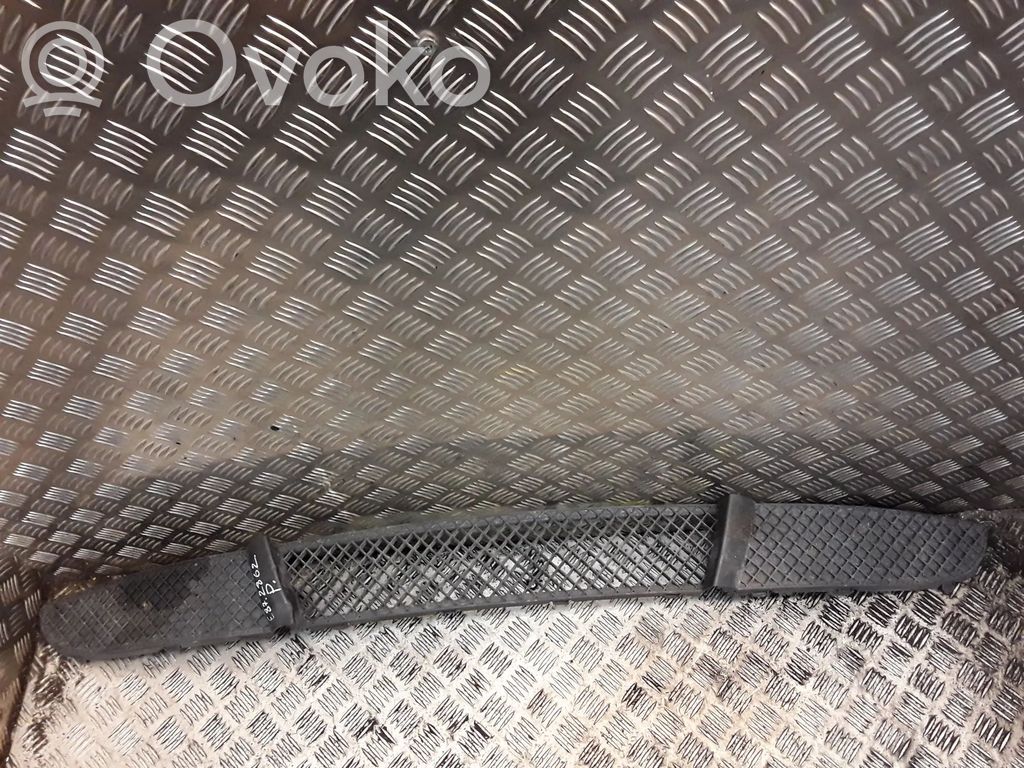 BMW 1 E81 E87 Front grill 