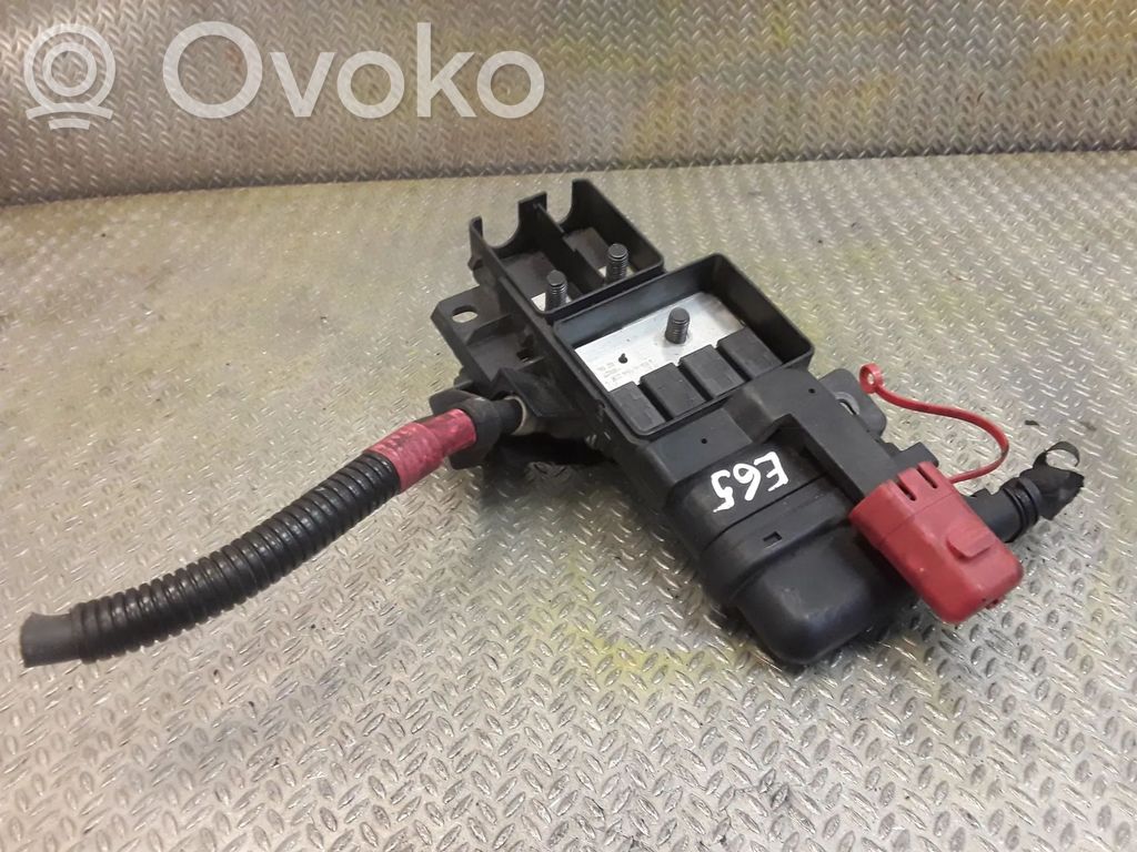 Fuse box set   6964225