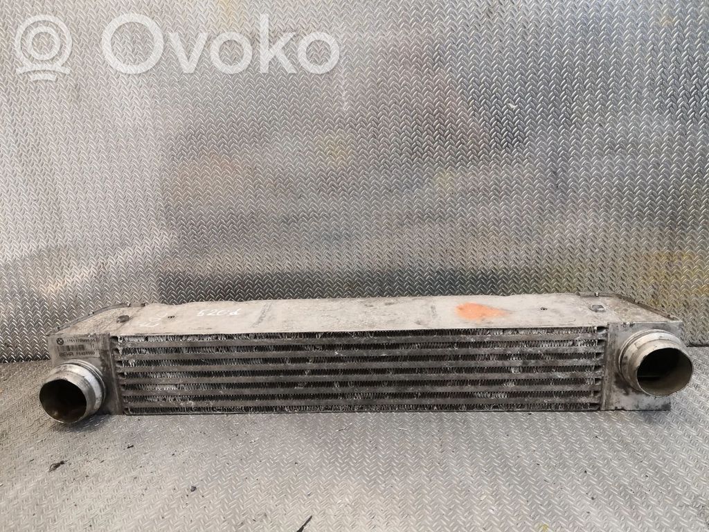 BMW 5 E60 E61 Radiatore intercooler 
