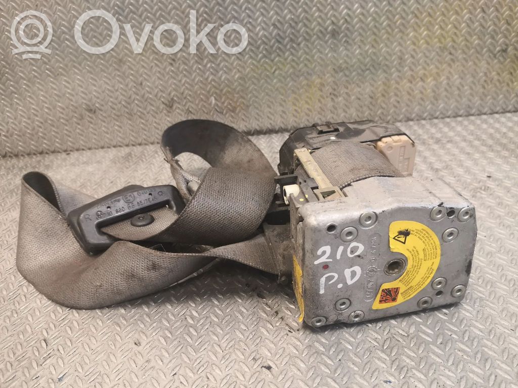 Mercedes-Benz E W210 Cinturón delantero 