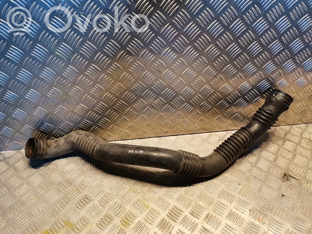 Mercedes-Benz A W169 Część rury dolotu powietrza 