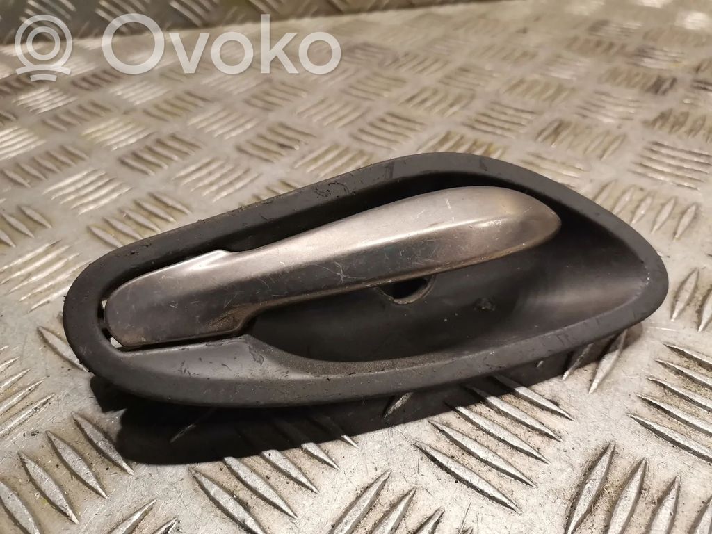 Front door interior handle   7116066