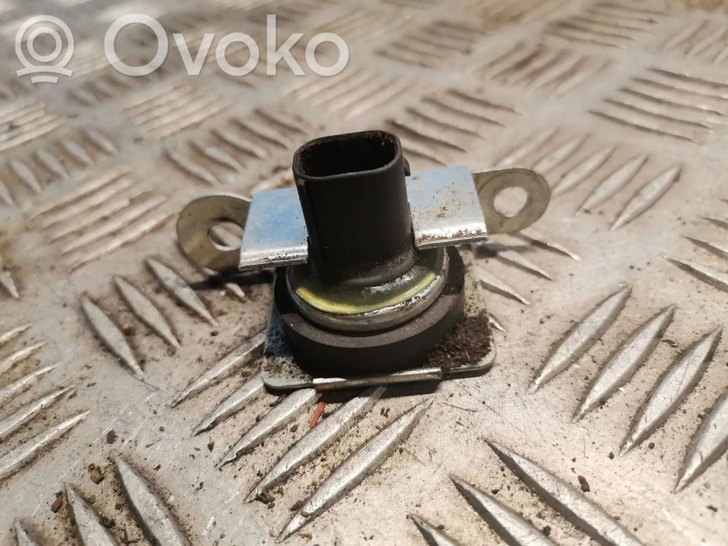 Acceleration sensor   6770205