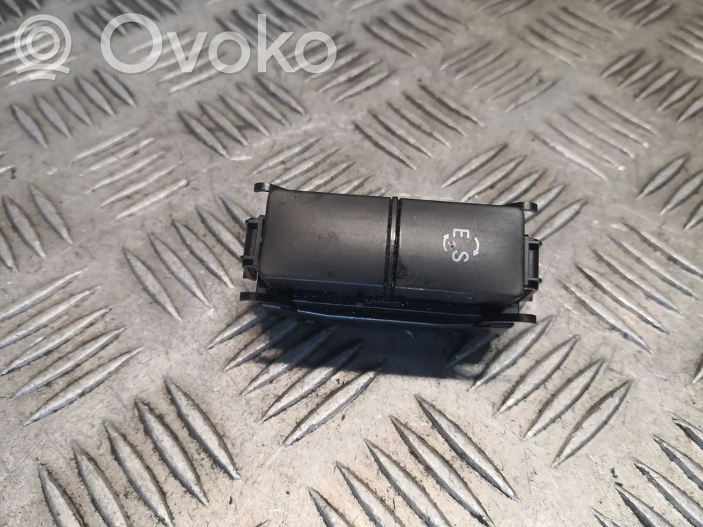 Mercedes-Benz E W212 Inne przełączniki i przyciski 