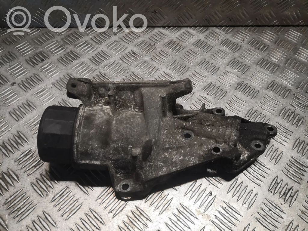 Mercedes-Benz ML W164 Mocowanie / uchwyt filtra oleju 