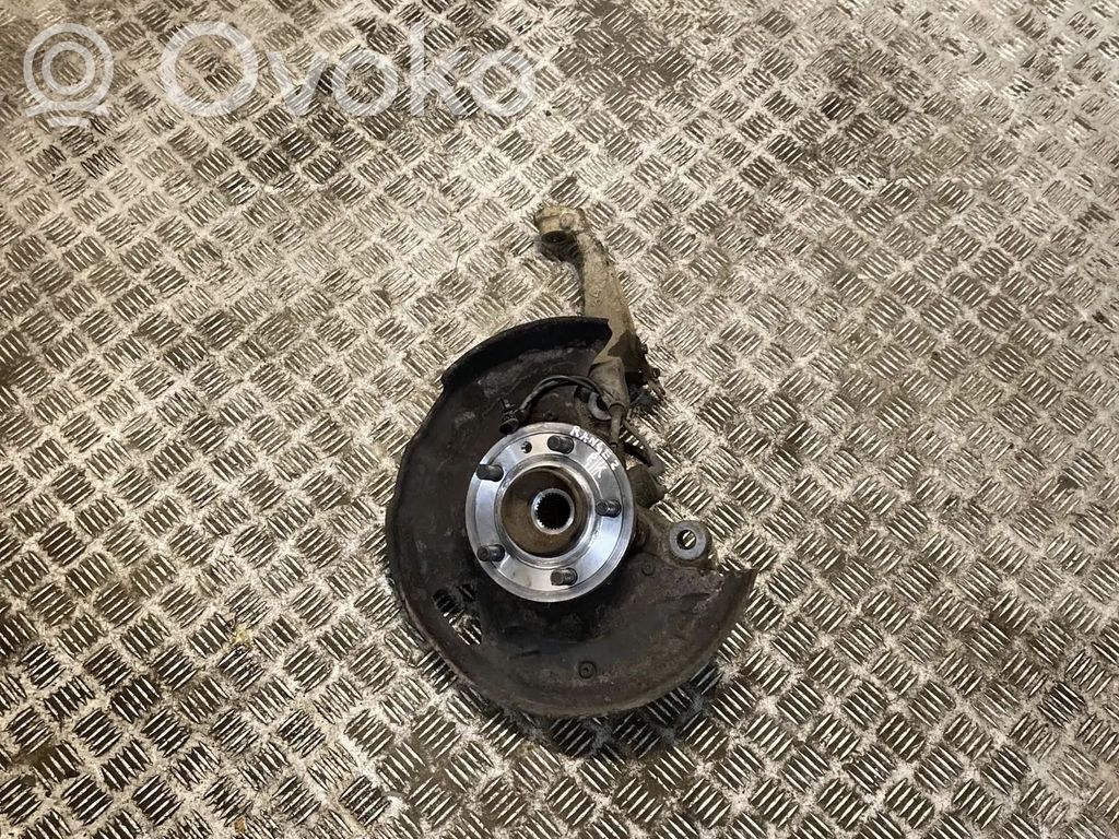 Land Rover Discovery 3 - LR3 Piasta koła przedniego 