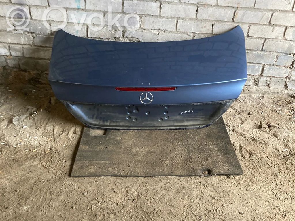 Mercedes-Benz E W211 Tylna klapa bagażnika 