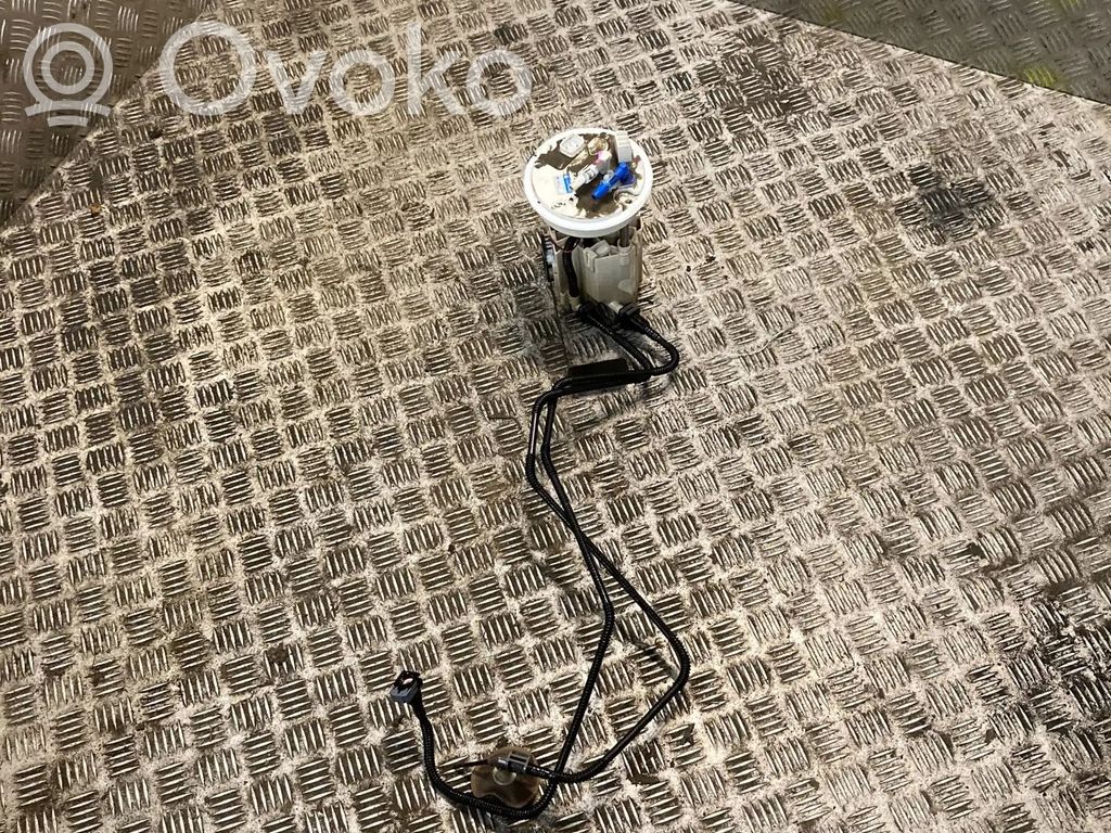 Subaru Legacy Bomba interna de combustible 