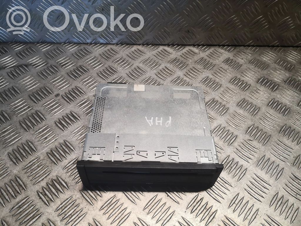 GPS navigation control unit/module   3D0919887E