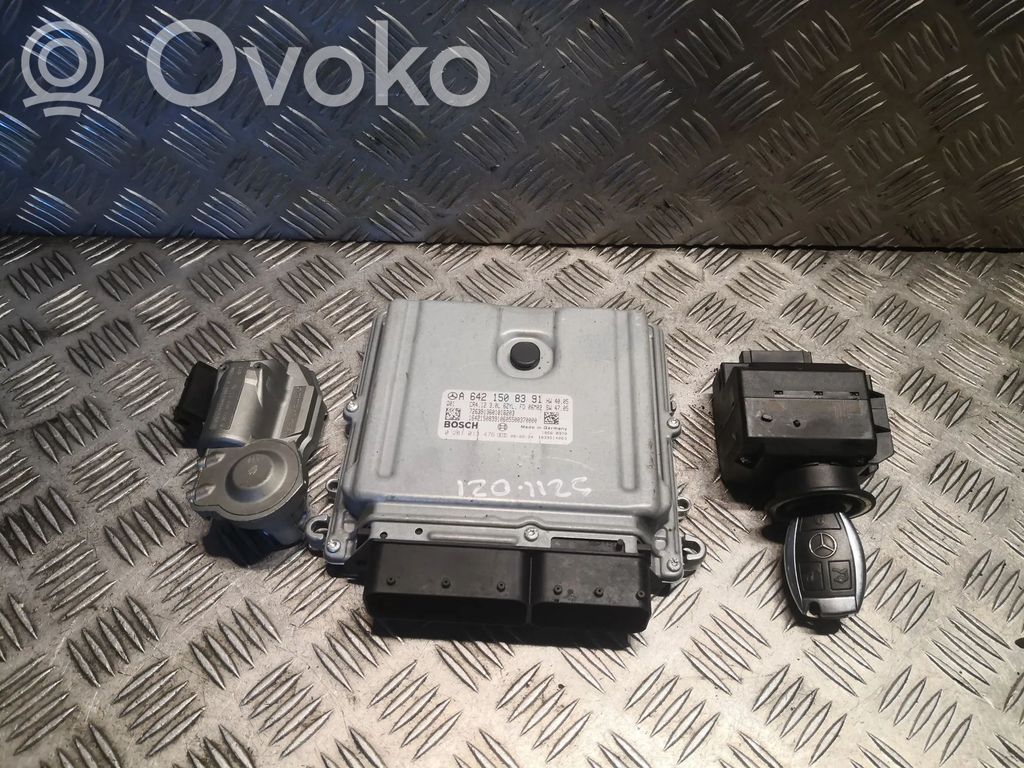 Mercedes-Benz E W211 Engine ECU kit and lock set 