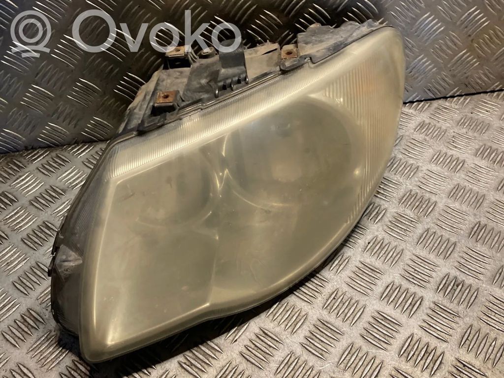Chrysler Voyager Phare frontale 