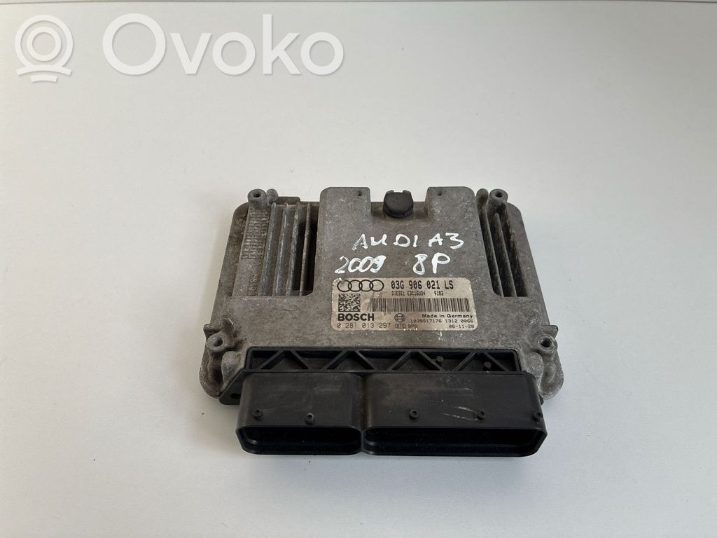 Audi A3 S3 A3 Sportback 8P Engine control unit/module 