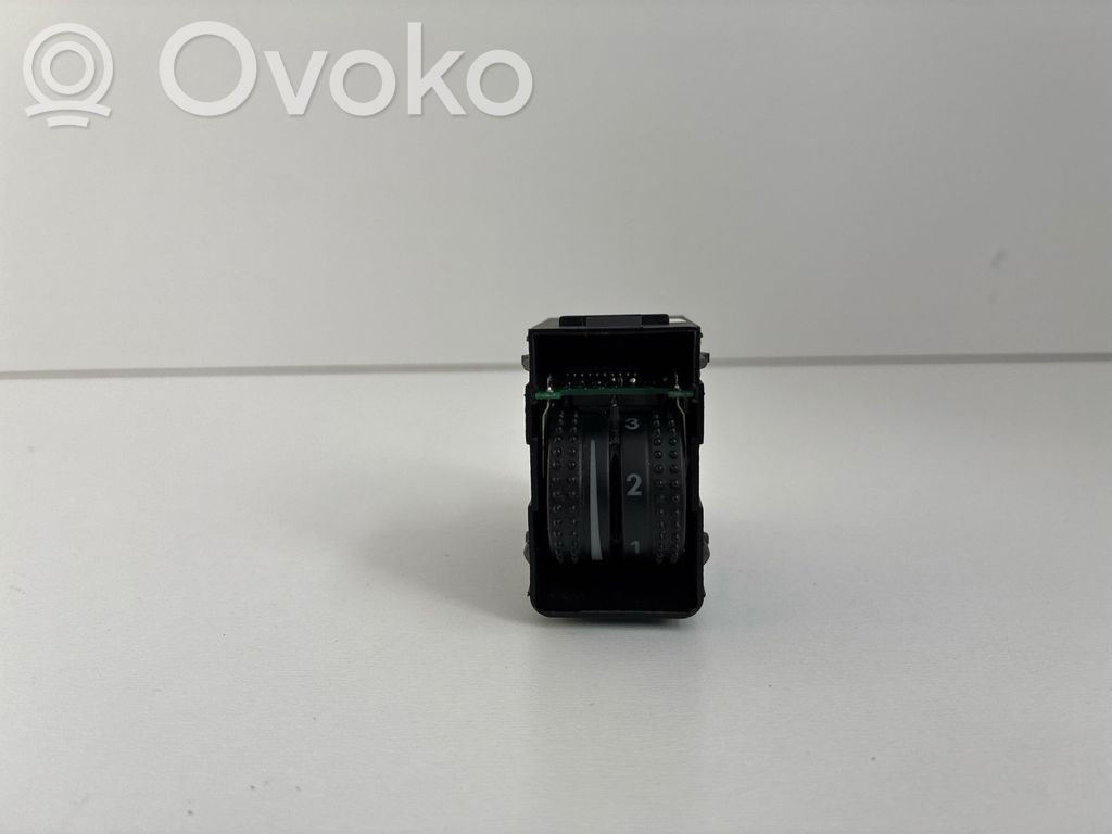 Seat Ibiza IV (6J,6P) Interruptor de luz 