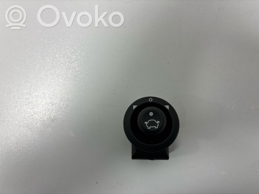 Ford Fiesta Windscreen/window heater switch 