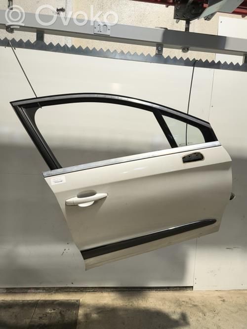 Etuovi   9004EA