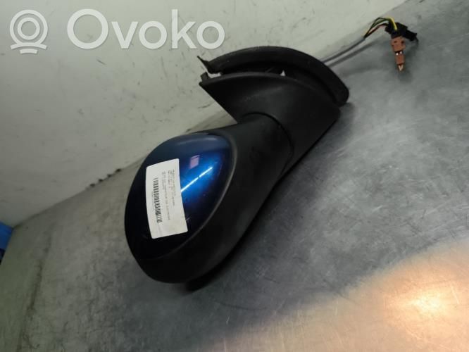 Peugeot 1007 Oglindă exterioară manuală 