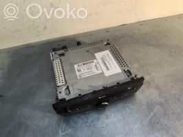 Renault Kangoo II Panel / Radioodtwarzacz CD/DVD/GPS 