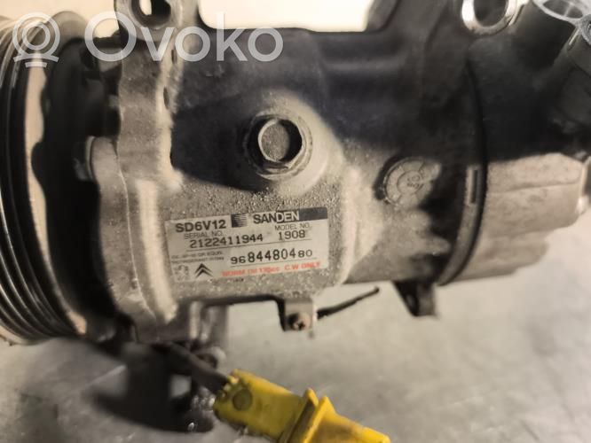Ilmastointilaitteen kompressorin pumppu (A/C)   9800821980