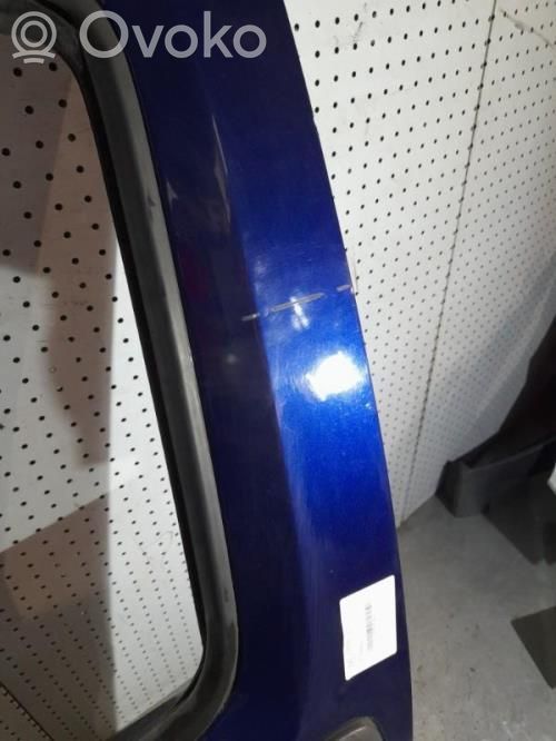 Etuovi   1636938780