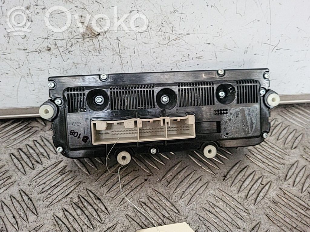 Volkswagen Touran I Panel klimatyzacji