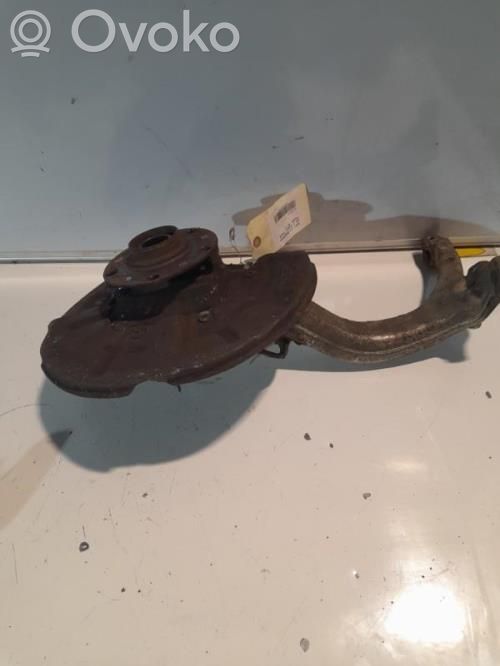 Achsschenkel vorne   4A0407615G